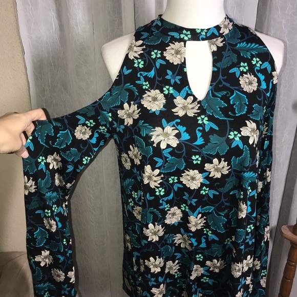 Romeo Juliet Couture Cold Shoulder Shirt Top Blouse Small Floral Long Sleeve New - Picture 4 of 7